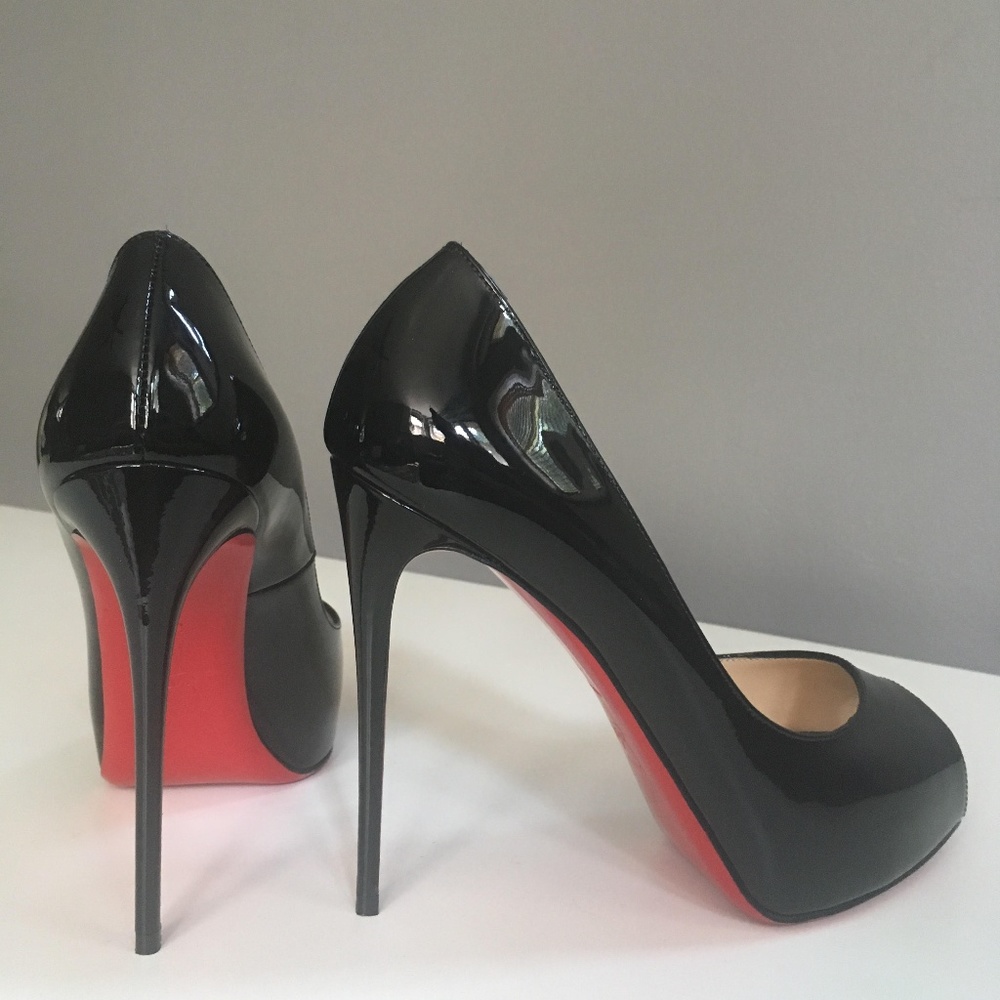 Christian Louboutin New Very Privè Size 38. 120mm